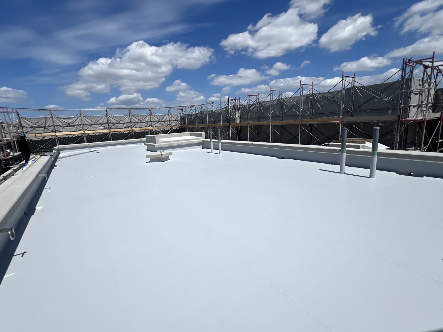 屋上　塩ビシート防水工事