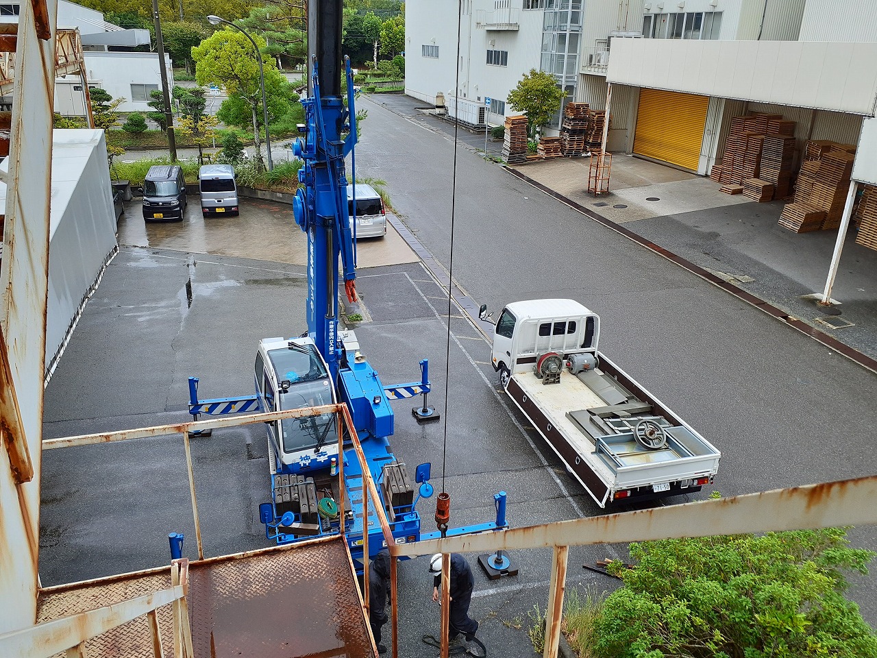 エレベーターリニューアル工事（物流倉庫搬入状況）