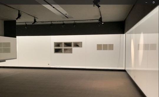 箱根の美術館で、調光フィルムを使った作品展示！